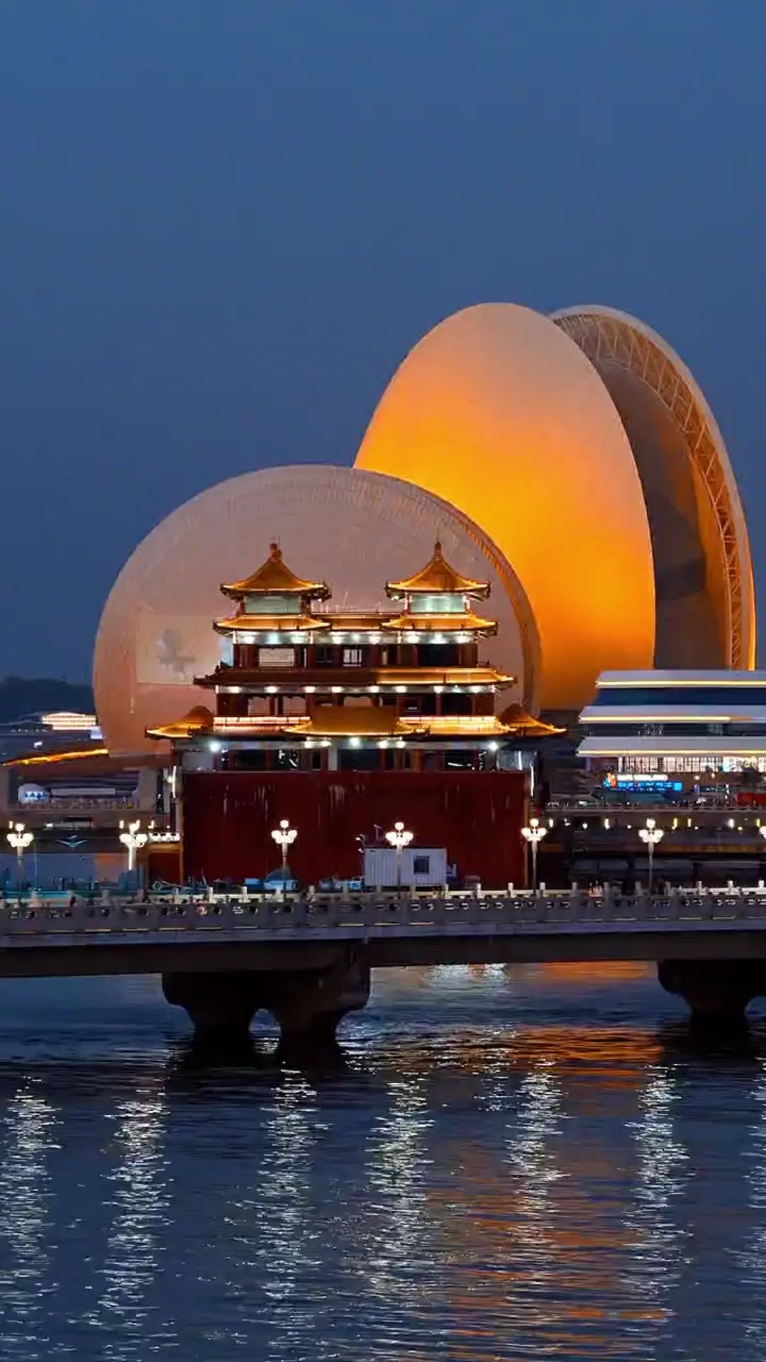 Zhuhai Opera House by night video preview